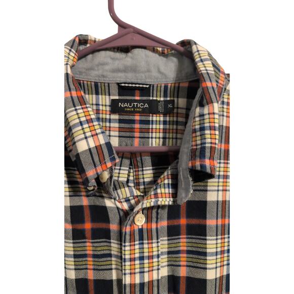 Nautica Plaid Button-Up Shirt Size XL - Picture 2 of 4